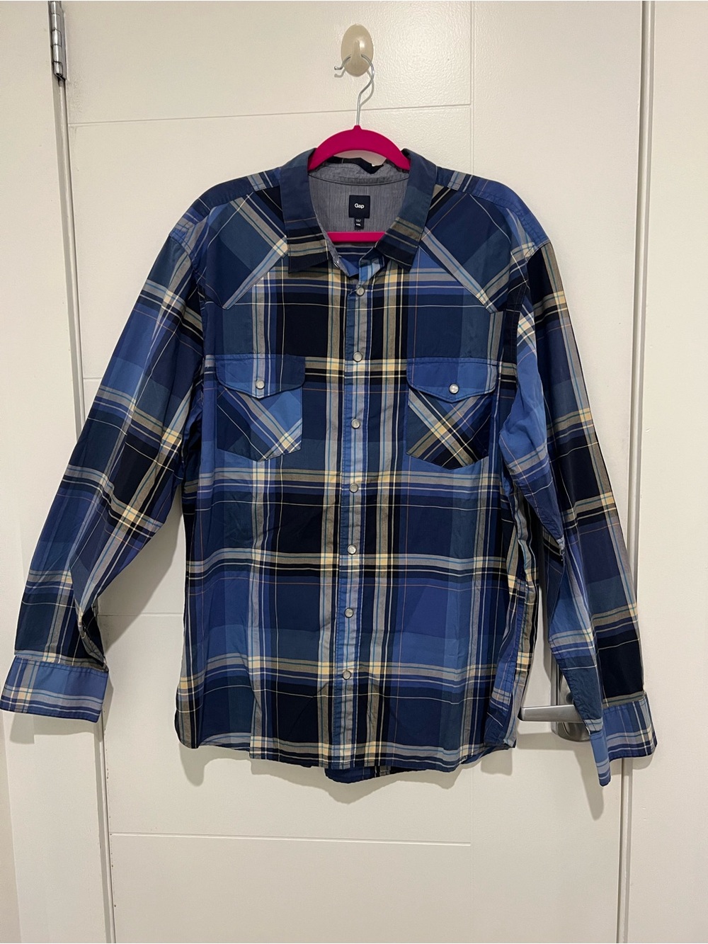 GAP Plaid Button-Up Shirt